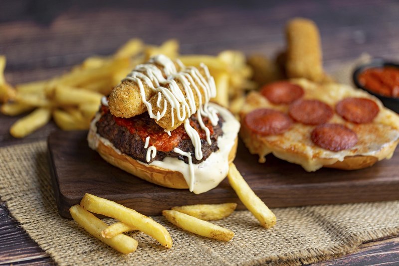 FRIDAYS ΝΕΑ ΜΠΕΡΓΚΕΡ 2