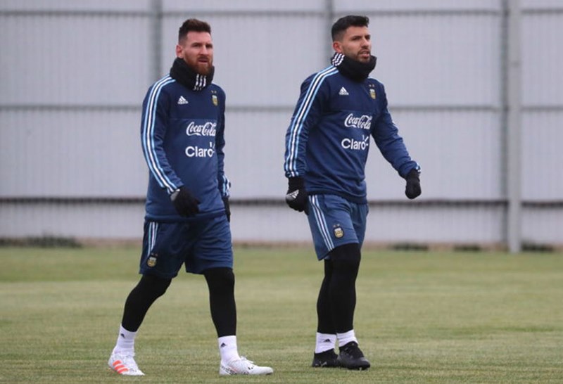 ΛΙΟΝΕΛ ΜΕΣΙ ΦΕΥΓΕΙ ΑΠΟ ΤΗΝ ΜΠΑΡΤΣΕΛΟΝΑ 6