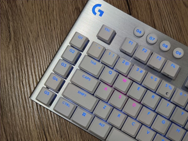 Logitech G915 X Lightspeed