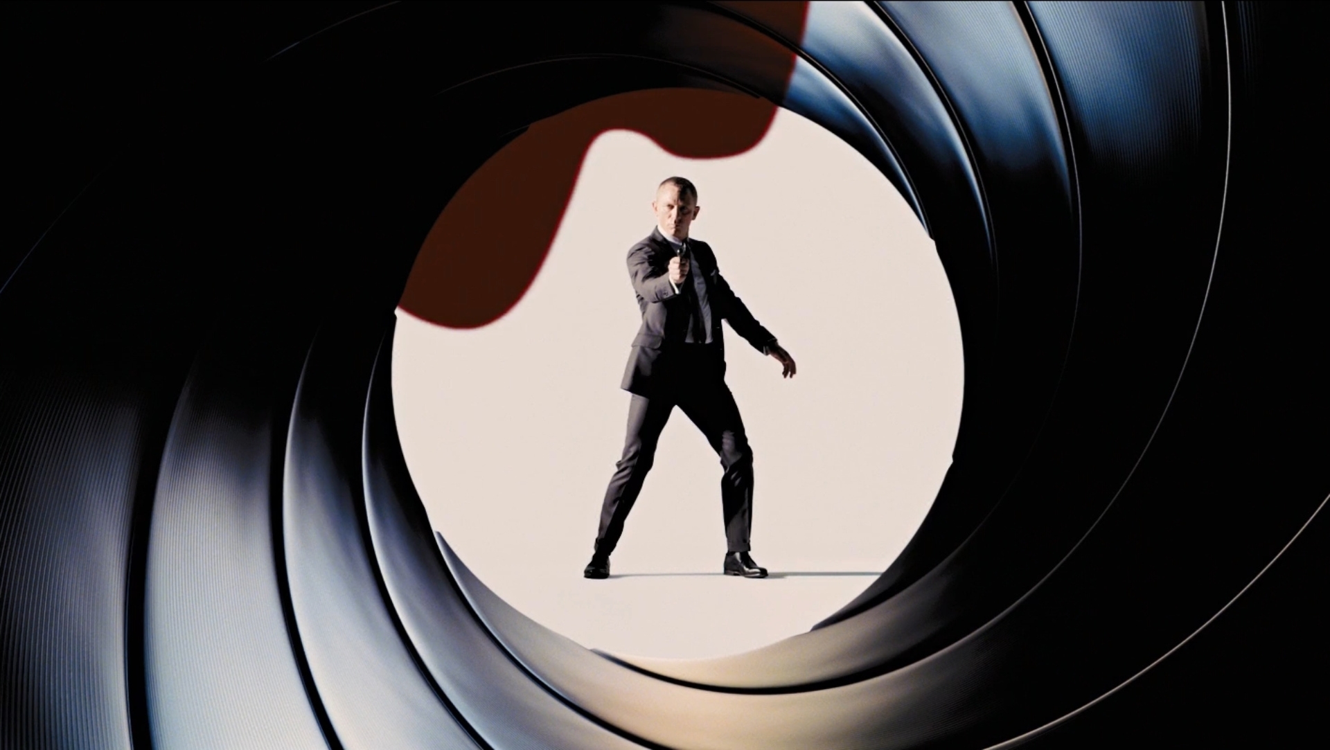 Έρχεται νέο video game James Bond από τους δημιουργούς του Hitman-ποιος ηθοποιός υποδύεται τον 007 - εικόνα 2