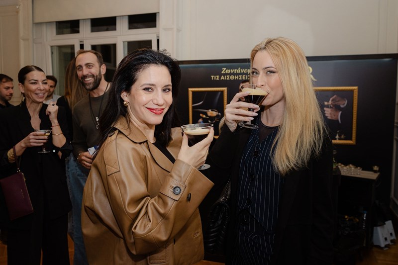 Ελένη Βαΐτσου, Σοφία Μανωλάκου