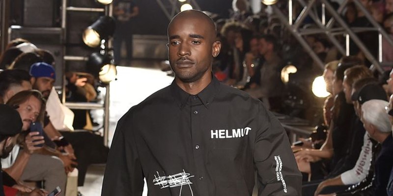 ΧΕΛΜΟΥΤ ΛΑΝΓΚ