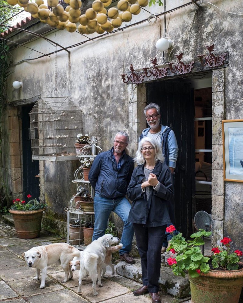 ΚΡΑΣΙ ΚΕΦΑΛΟΝΙΑΣ ΟΙΚΟΓΕΝΕΙΑ ΧΑΡΙΤΑΤΟΥ