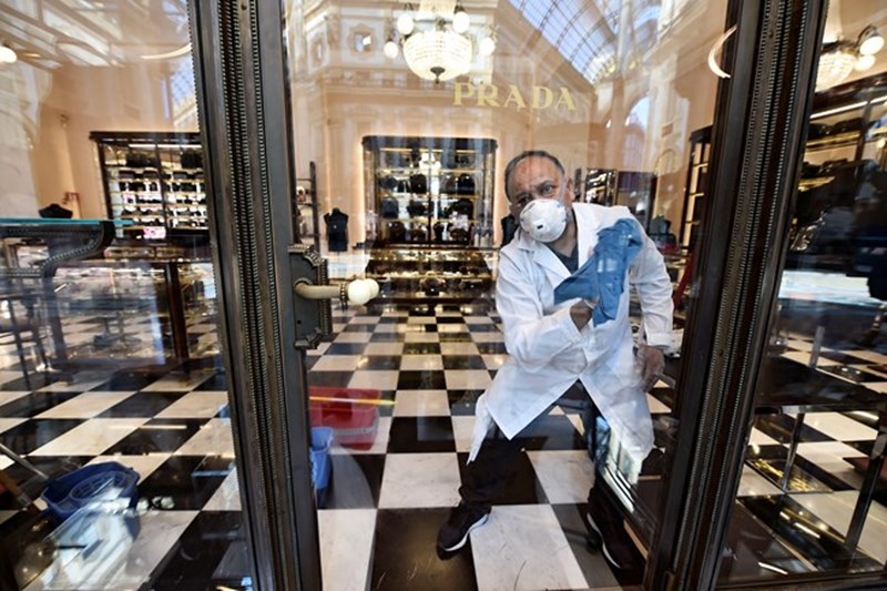 ΙΤΑΛΙΑ ΚΟΡΟΝΟϊΟΣ