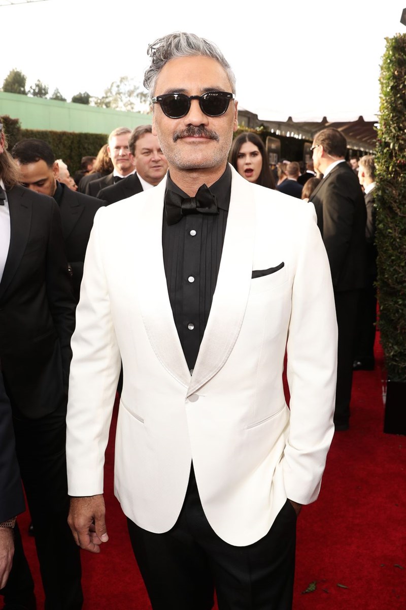 ΓΥΑΛΙΑ ΗΛΙΟΥ ΧΡΥΣΕΣ ΣΦΑΙΡΕΣ