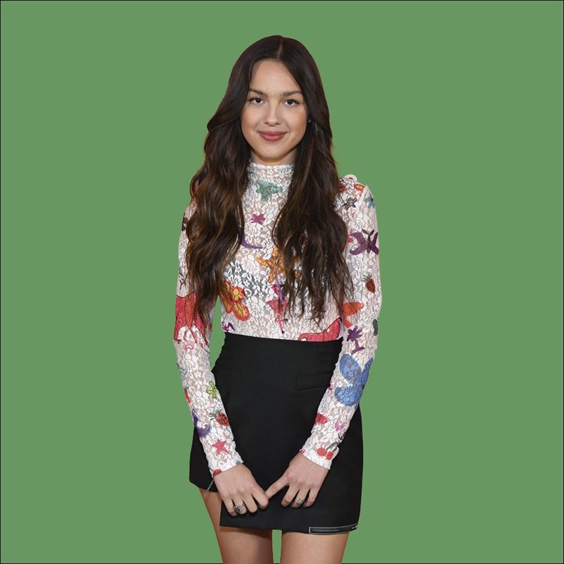 ΑΝΑΣΚΟΠΗΣΗ 2021 ESQUIRE - Η ΟΛΙΒΙΑ ΡΟΝΤΡΙΓΚΟ