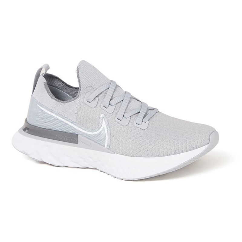 ΑΝΤΡΙΚΑ ΠΑΠΟΥΤΣΙΑ