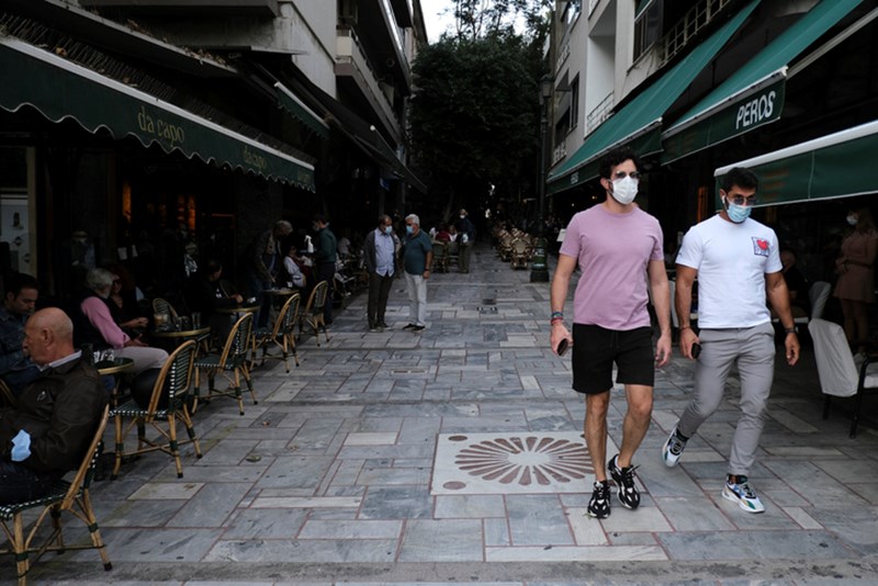 PEOPLE WITH FACE MASKS