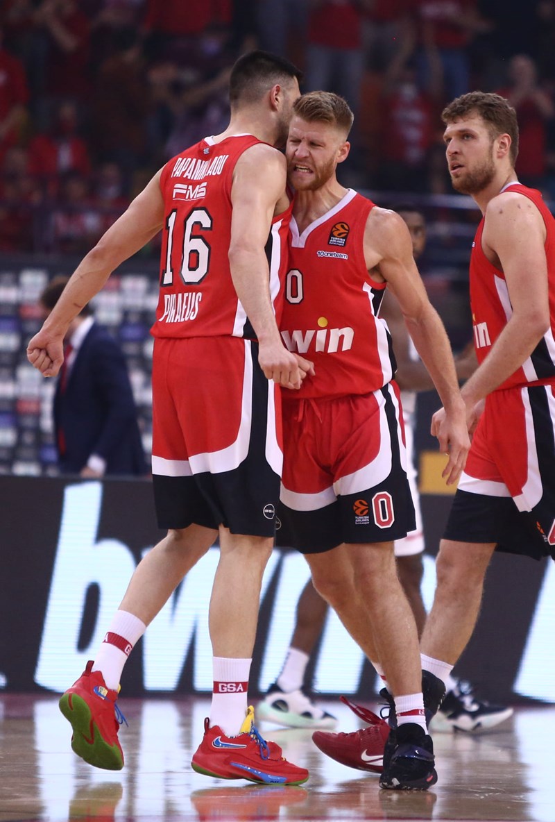 ΤΟΜΑΣ ΟΥΟΚΑΠ