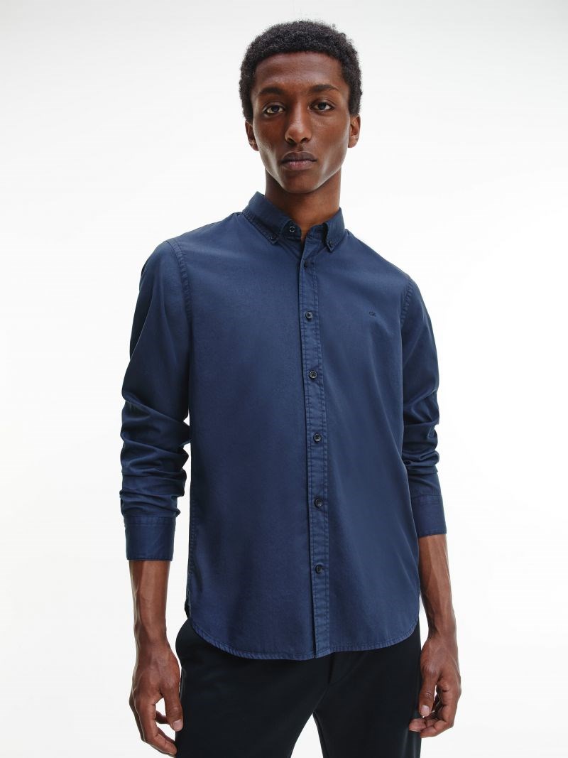 MODEL IN CALVIN KLEIN OUTFIT