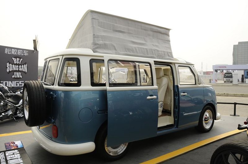 ΚΙΝΕΖΙΚΟ ΒΑΝΑΚΙ VOLKSWAGEN 1