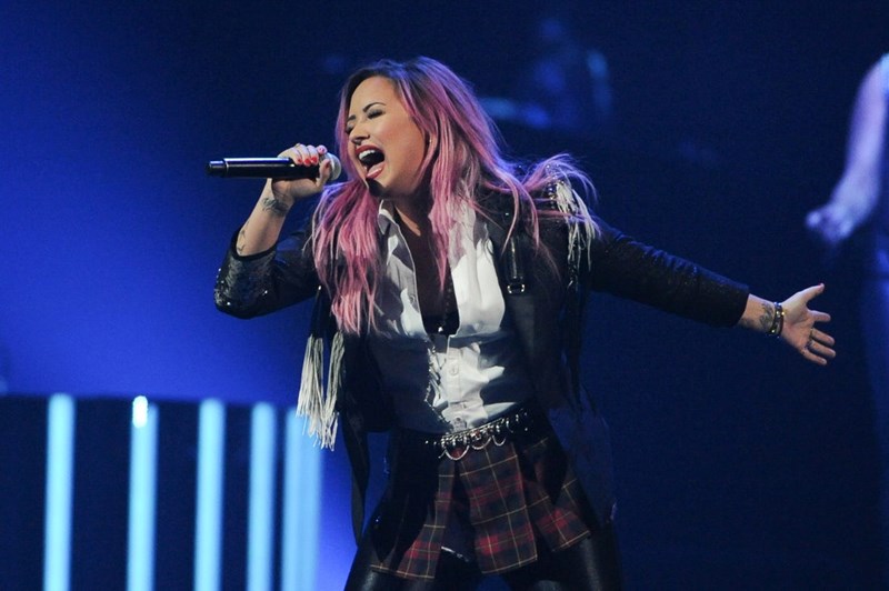 DEMI LOVATO
