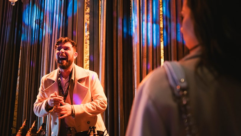 The Man at His Best BBQ Party 2126