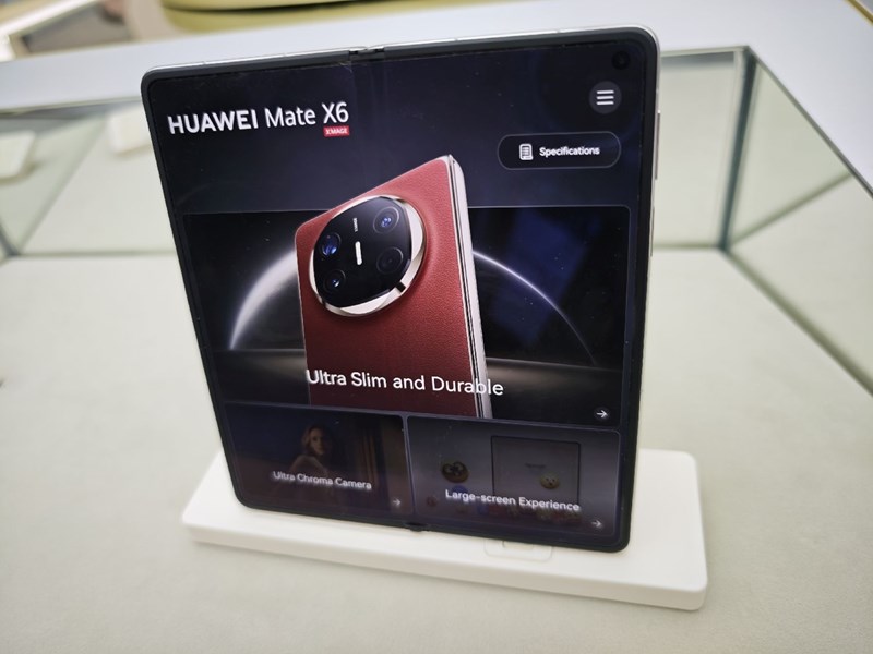 HUAWEI Mate X6