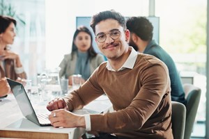 Με ποια επαγγέλματα στην Ελλάδα βγάζεις πάνω από 4.000 ευρώ τον μήνα - εικόνα 3