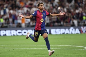 Ποια είναι η εντυπωσιακή Fati Vazquez, το 30χρονο μοντέλο που κάνει διακοπές με τον Lamine Yamal - εικόνα 2