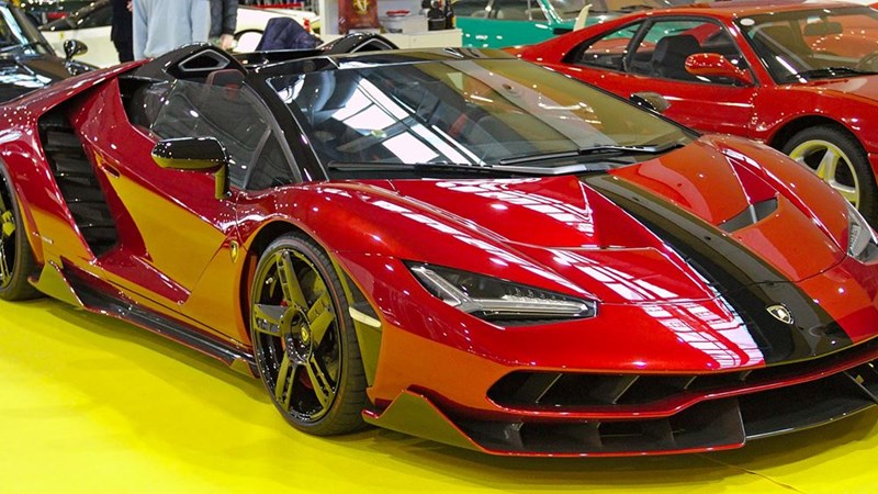 ΛΑΜΠΟΡΓΚΙΝΙ 1