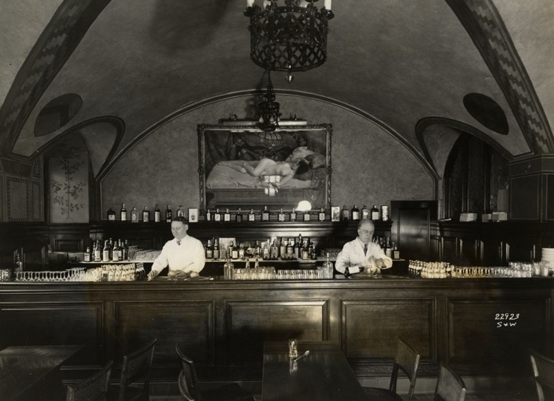 ΤΟ ΜΠΑΡ TOY DETROIT ATHLETIC CLUB