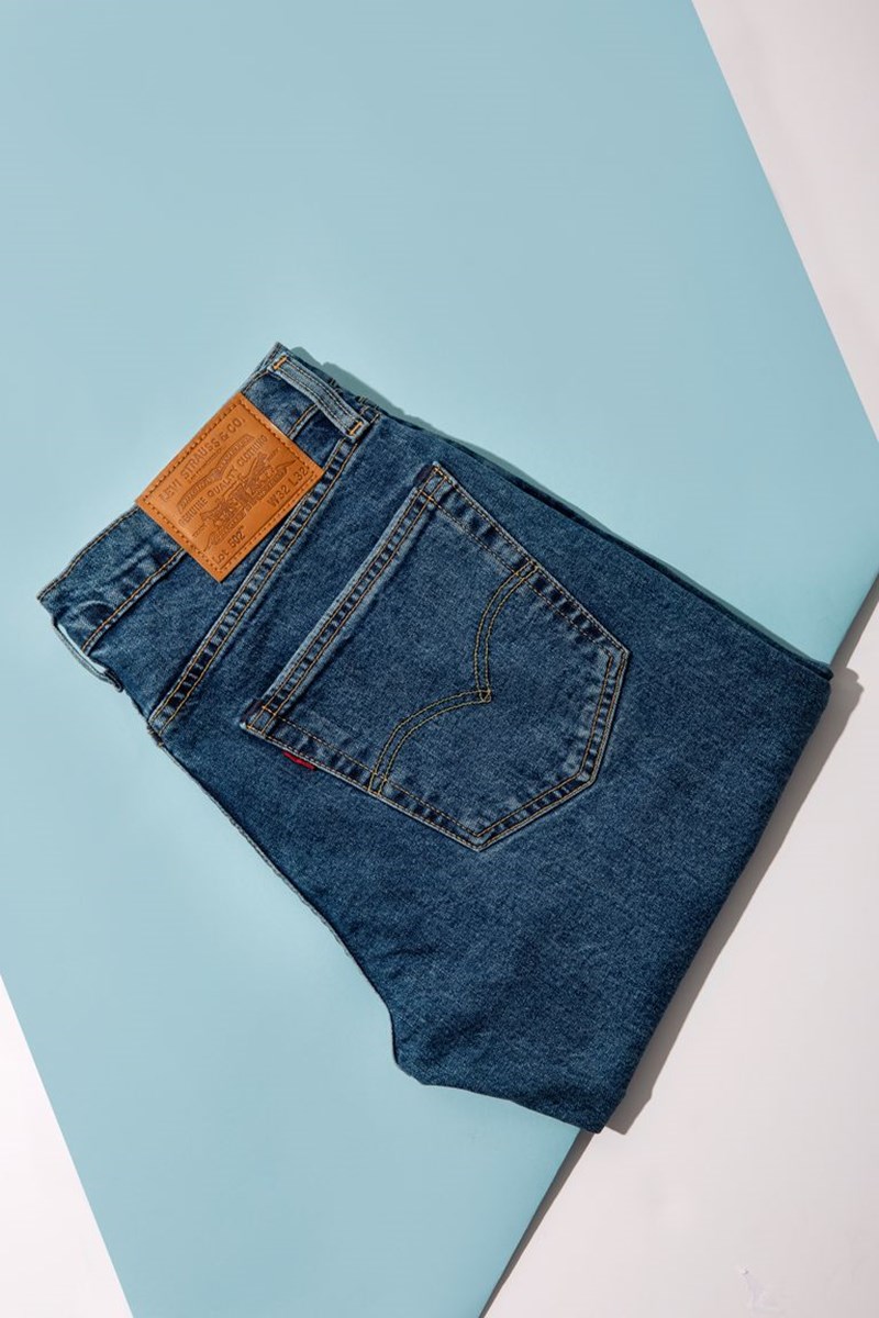 LEVI'S 502 JEANS