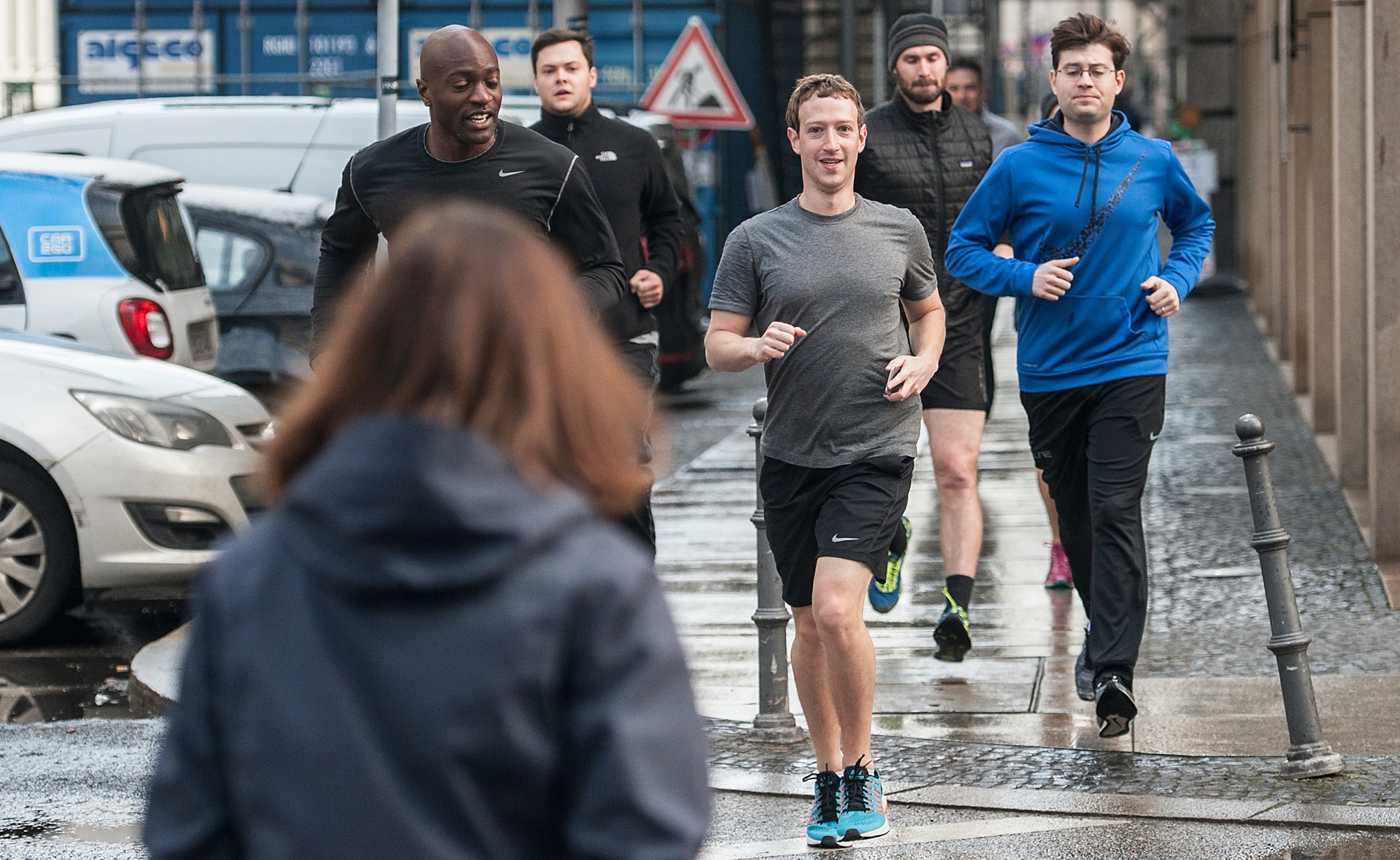 O Mark Zuckerberg είναι ετοιμοπόλεμος - στην κυριολεξία - εικόνα 1