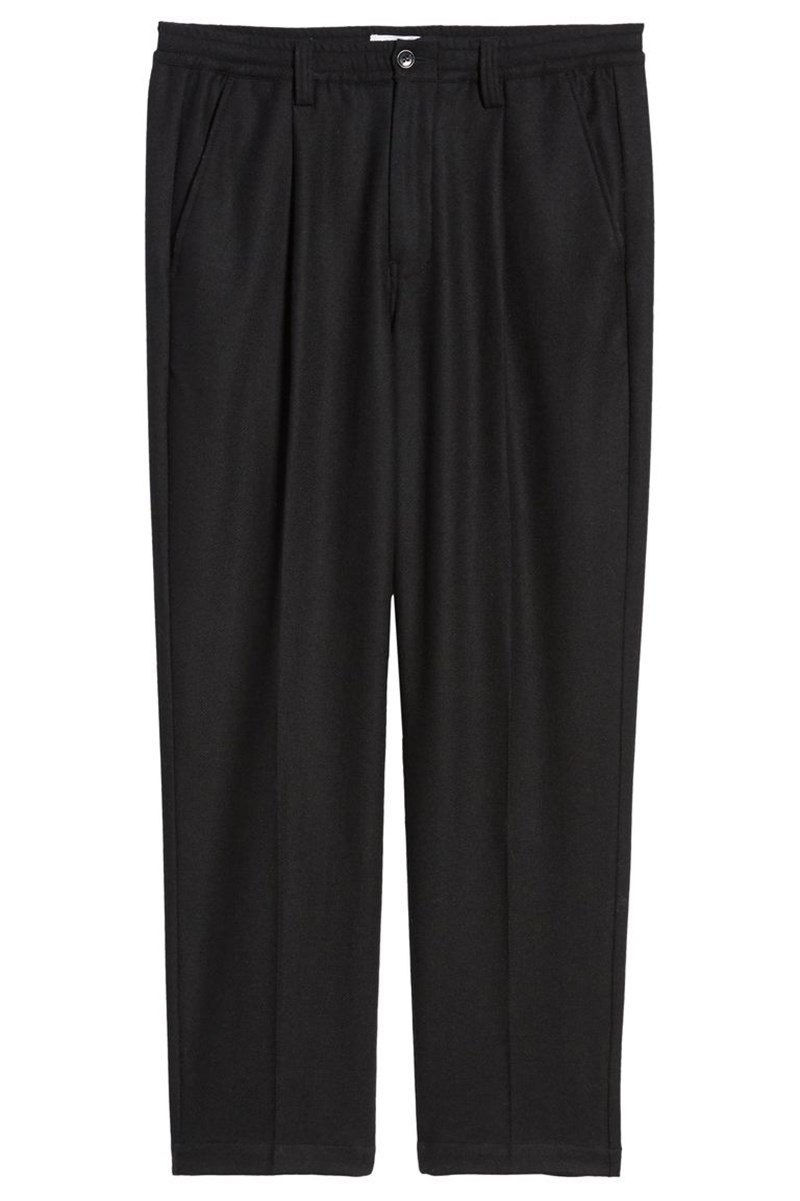 ΠΑΝΤΕΛΟΝΙ ΜΕ ΠΙΕΤΕΣ