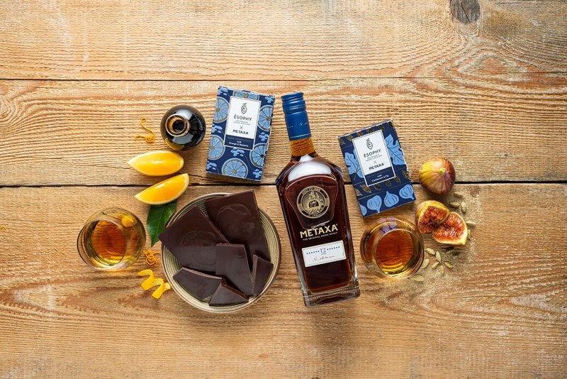 ΜΕΤΑΞΑ ΚΑΙ ΣΟΚΟΛΑΤΑ 2