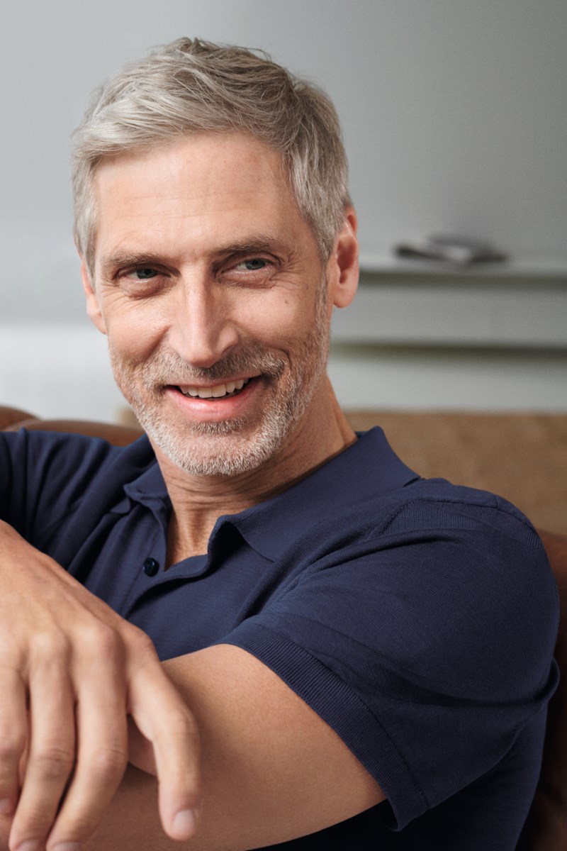 MAN WITH GREY HAIR