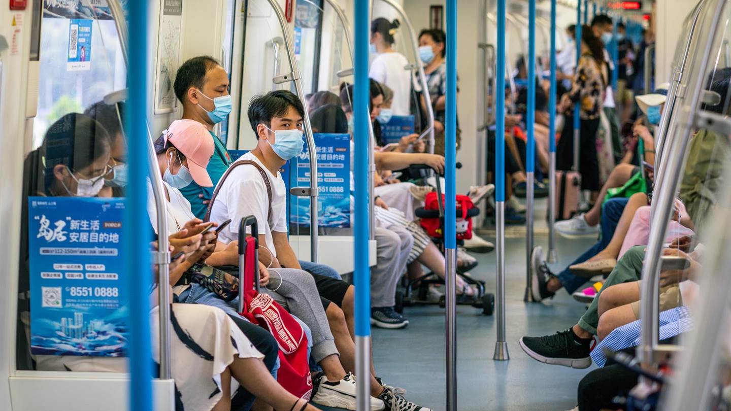 Ο κορονοϊός δε σχετίζεται με νυχτερίδες, ούτε είναι αποτέλεσμα εργαστηρίου