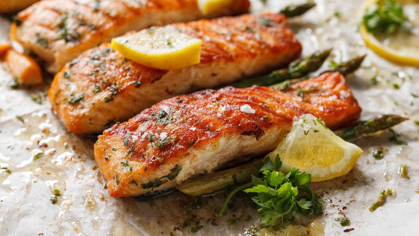 Πώς να μαγειρέψεις σολομό στο πλυντήριο (!) πιάτων