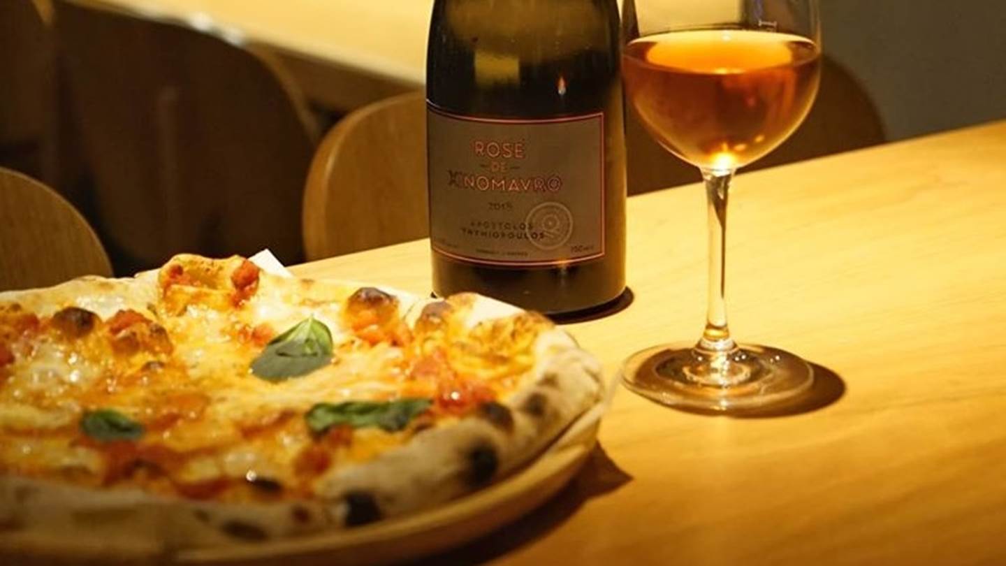 Το Naif στρέφει το ενδιαφέρον πίσω από τη Στέγη