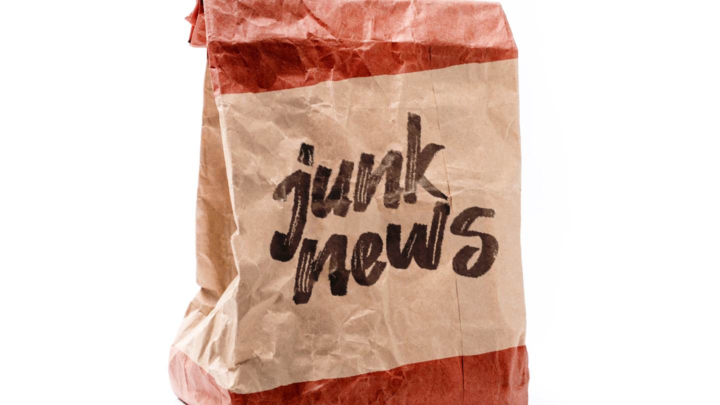 Τα fake news είναι junk news και βλάπτουν την ενημέρωσή σου - Eμπιστεύσου μόνο αξιόπιστες πηγές