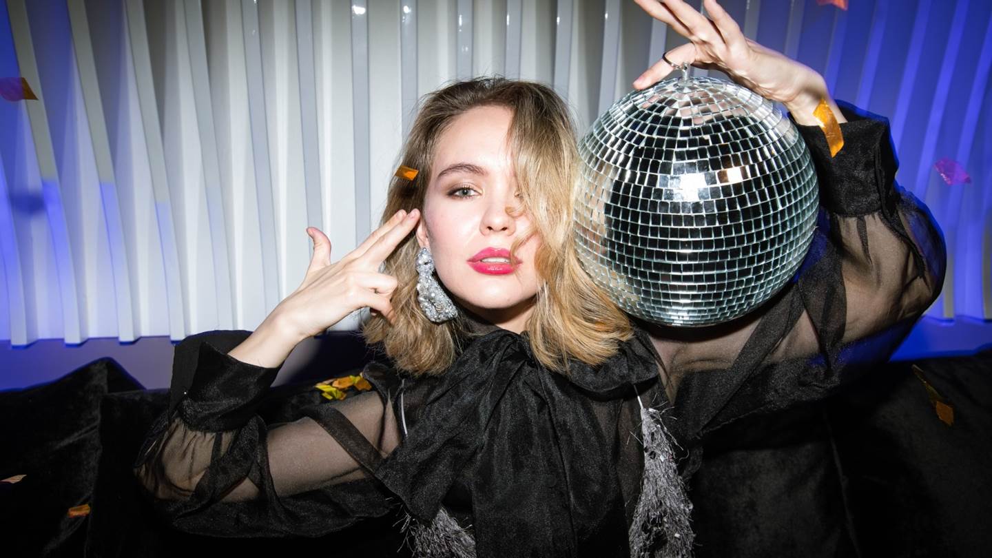 Τι συμβαίνει με την Gen Z και παρατάει το clubbing