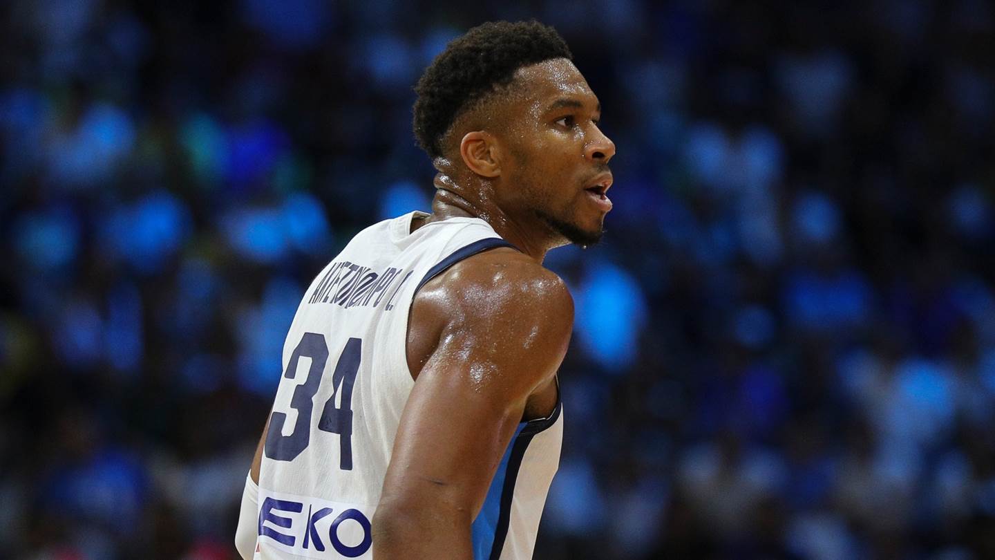 Με ασταμάτητο Γιάννη η Ελλάδα ξεκίνησε με το δεξί στο Eurobasket απέναντι στην Ιταλία