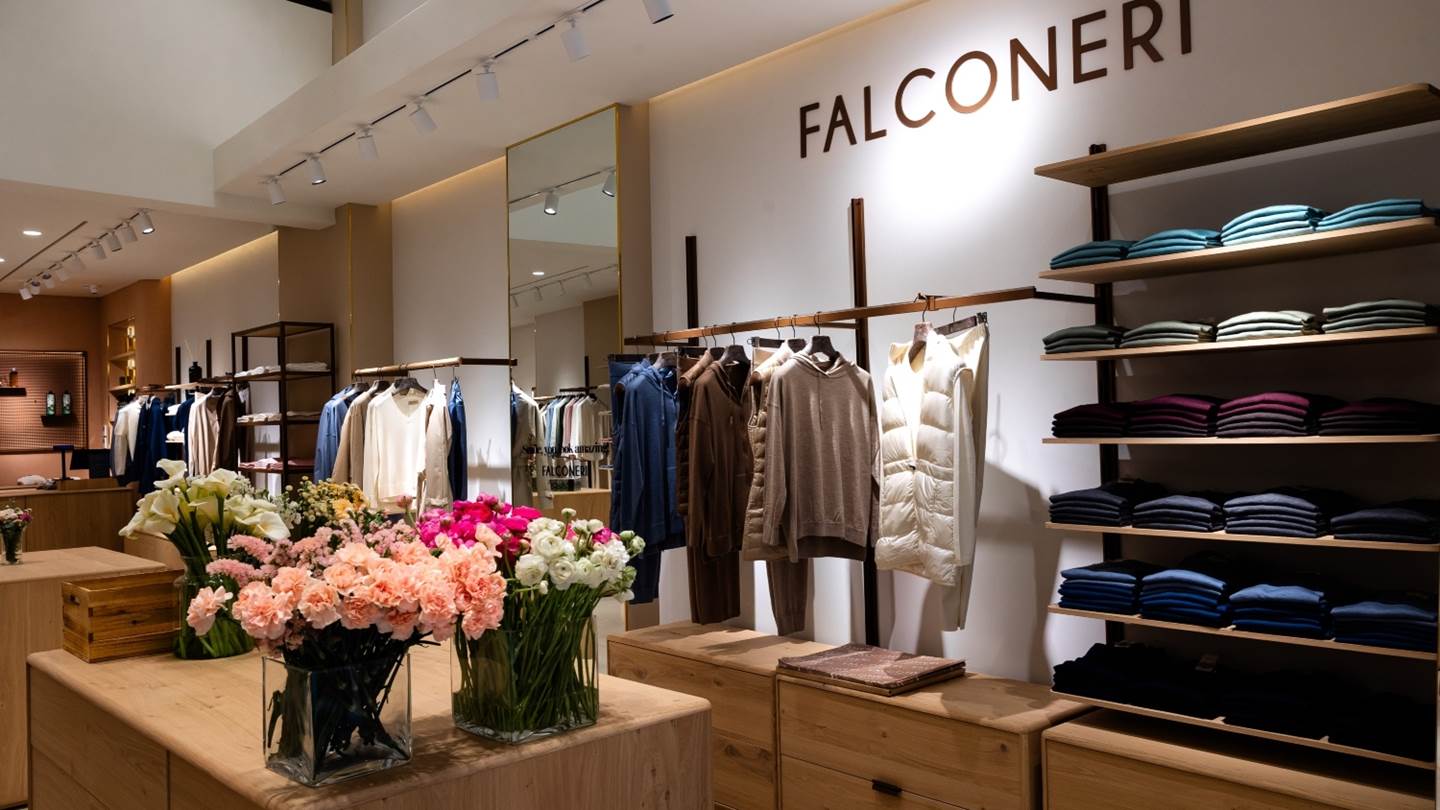 Η Falconeri γιόρτασε τα εγκαίνια του νέου της καταστήματος στη Γλυφάδα με μια βραδιά απαράμιλλης κομψότητας