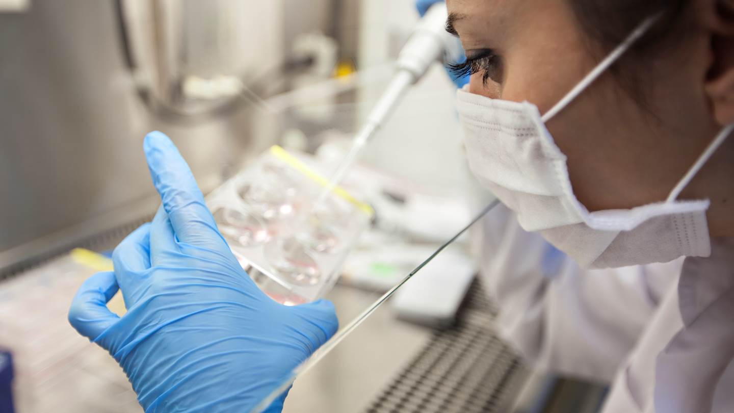 Coronavir, το πρώτο αντιικό φάρμακο κατά της Covid -19