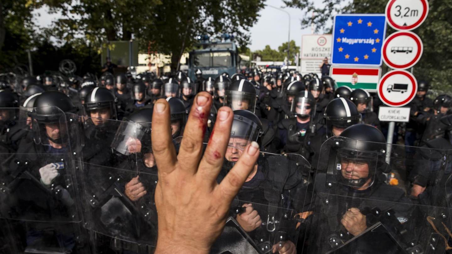 Γιατί οι Σέρβοι βγαίνουν στους δρόμους;