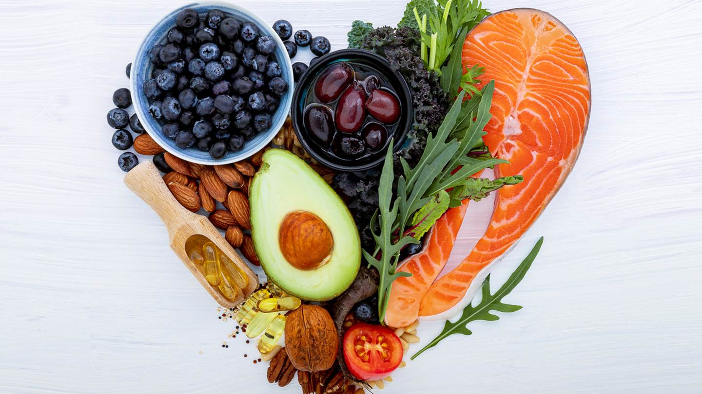 Όλα όσα πρέπει να γνωρίζεις για τα 'καλά' και 'κακά' λιπαρά