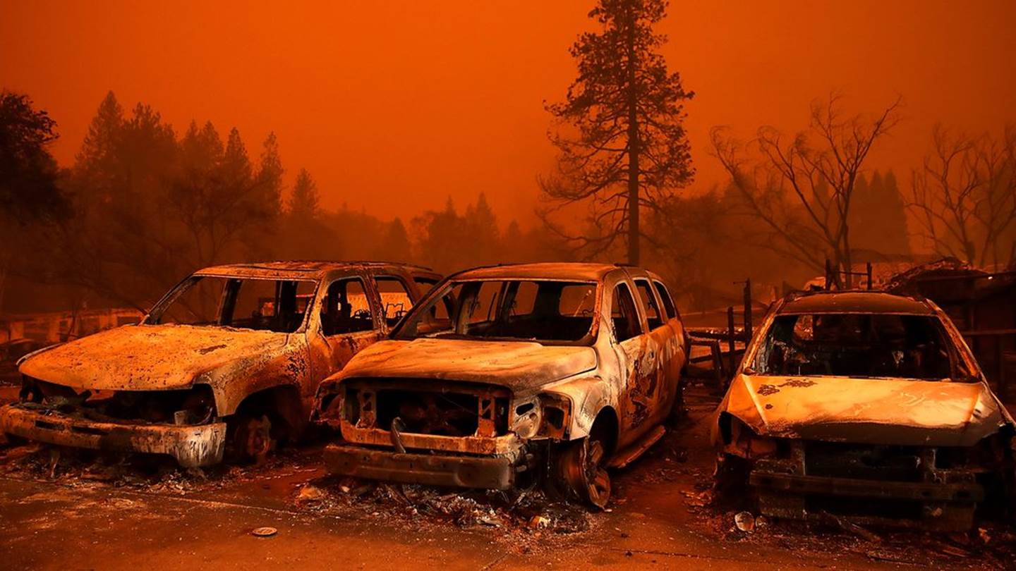 Φωτογραφίες από την καταστροφική πυρκαγιά της Καλιφόρνιας