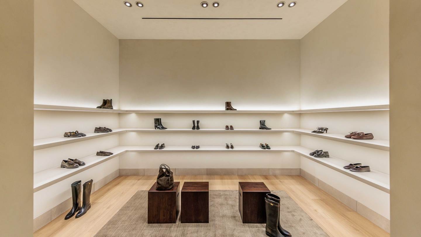 Massimo Duti: Νέο κατάστημα, νέα εμπειρία στον Πειραιά