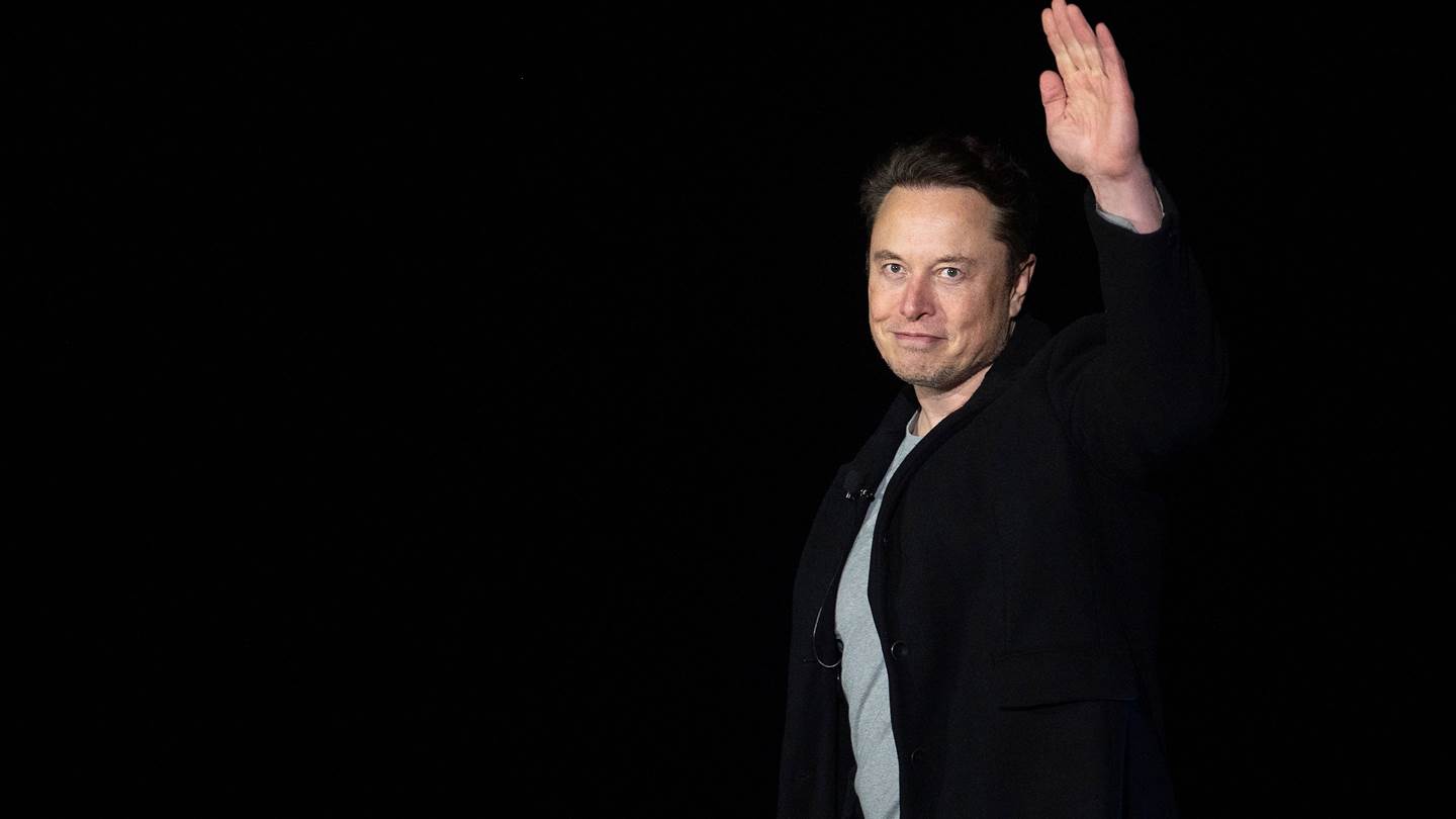 Ο Elon Musk απειλεί ότι θα ακυρώσει την εξαγορά του Twitter