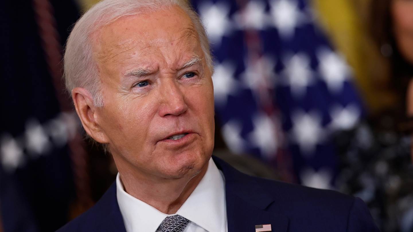 Σε άλλα νέα, ο Biden αποκάλεσε τον Zelenskyy 'Putin' και την Kamala Harris, 'Trump'