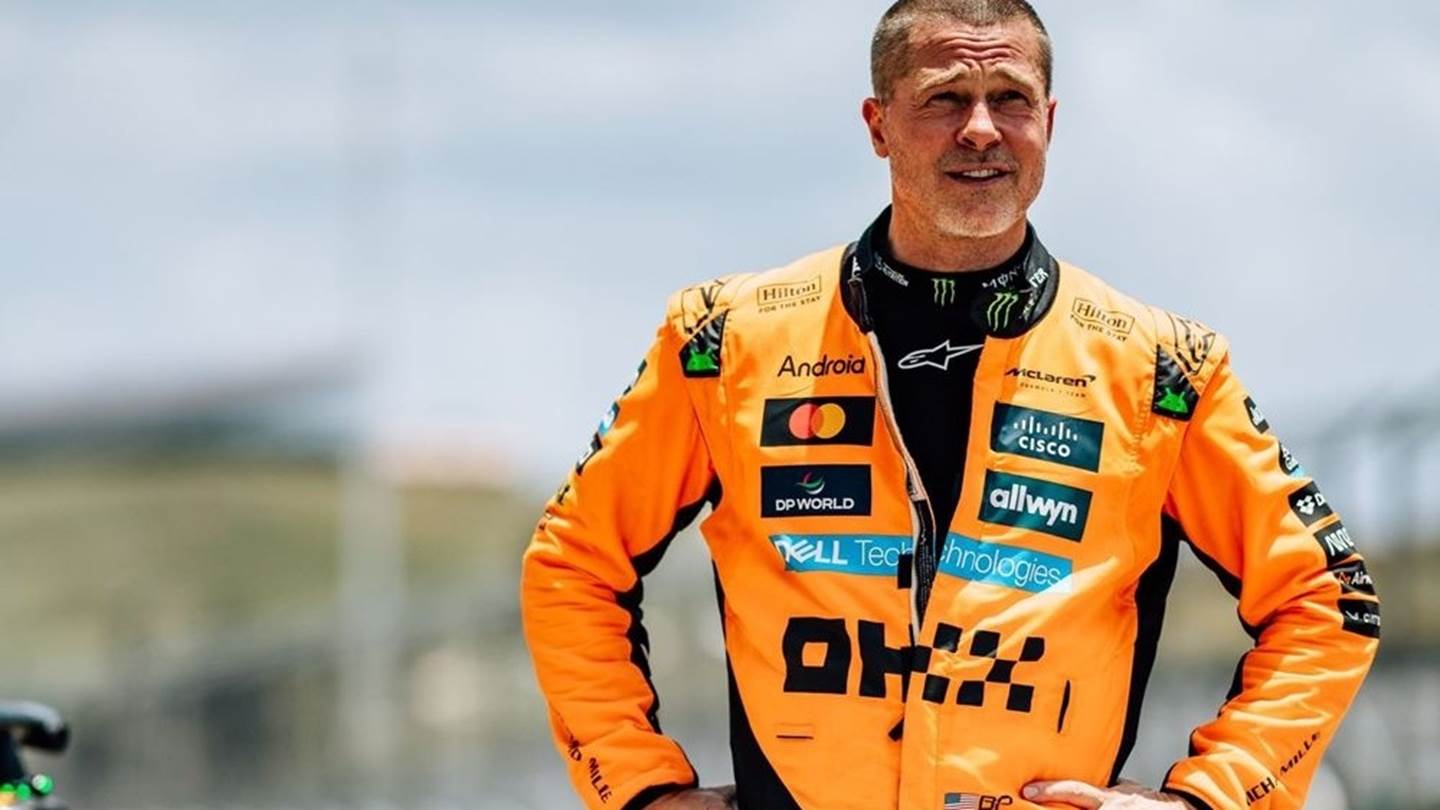F1: Δείτε τον Brad Pitt να οδηγεί μια McLaren (video)
