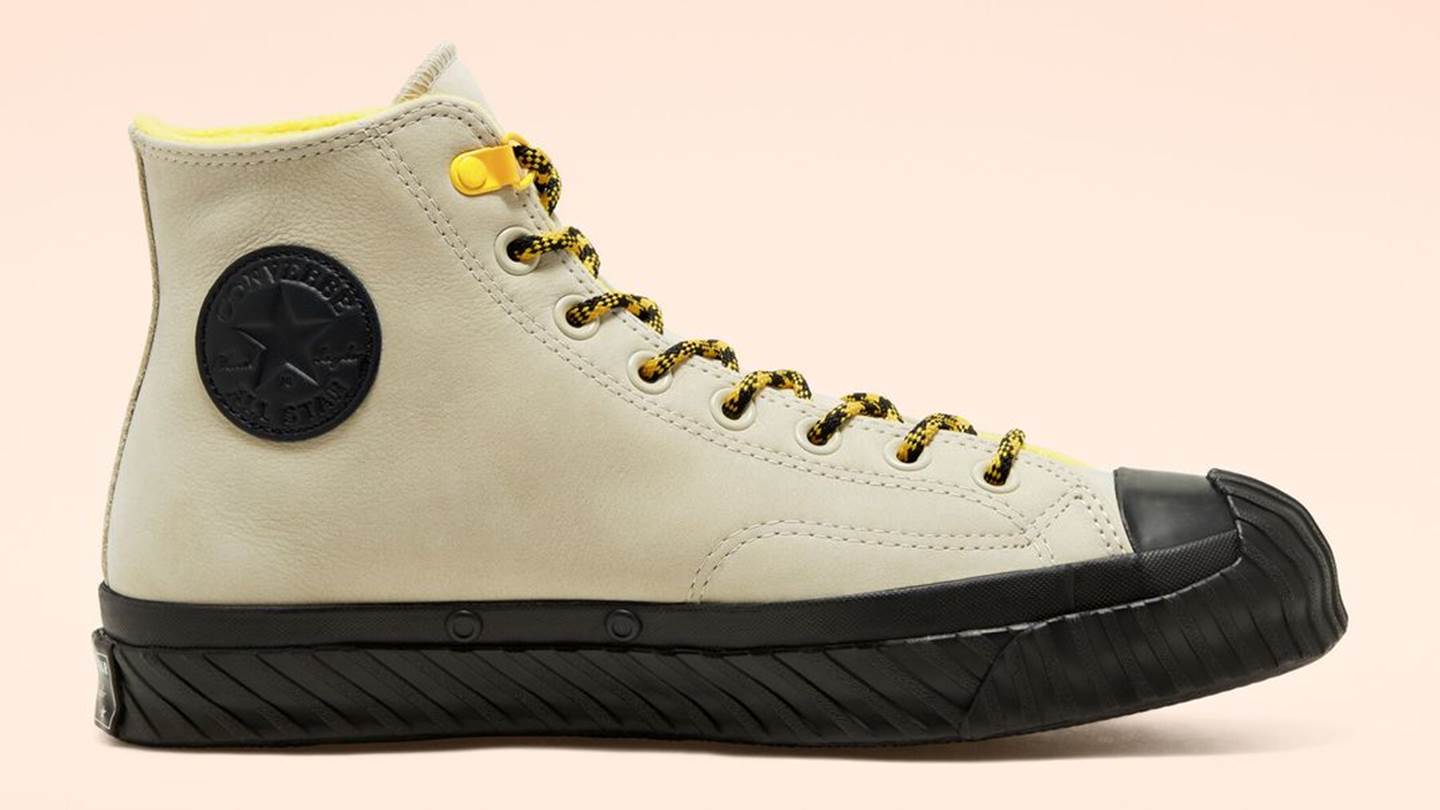 10 στιλάτα sneakers για ζεστό και στεγνό στυλ