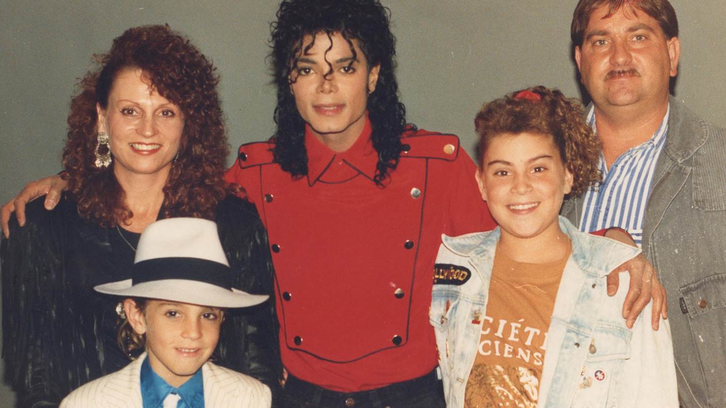 Η αιώνια, σκοτεινή σκιά του Michael Jackson