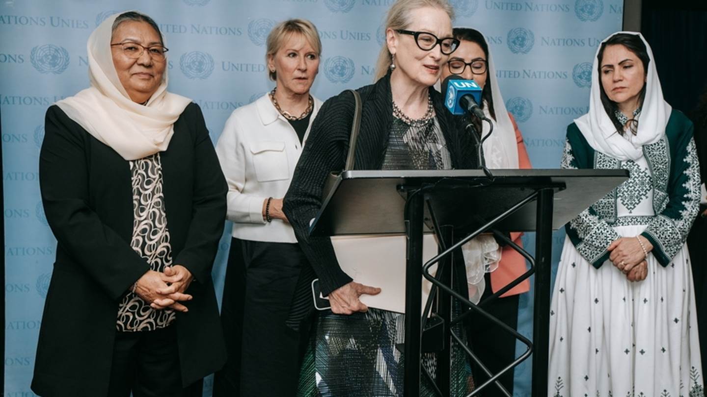 Η Μέριλ Στριπ είπε την αλήθεια για τις γυναίκες στο Αφγανιστάν (video)