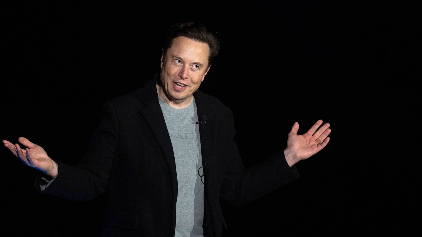 Ο Elon Musk έχει κάτι να πει για τη διαμάχη Johhny Depp-Amber Heard