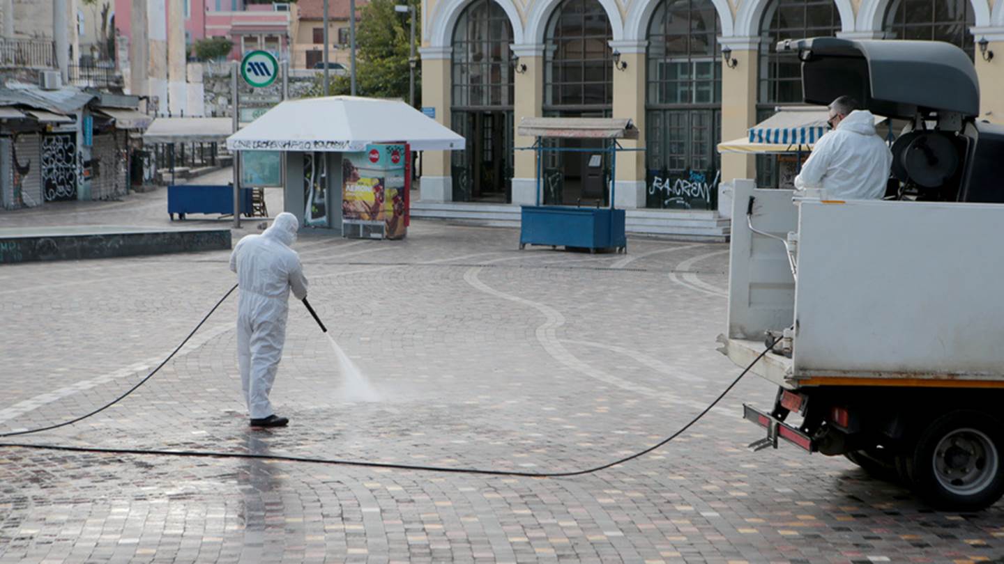 Σε γενικό lockdown η χώρα