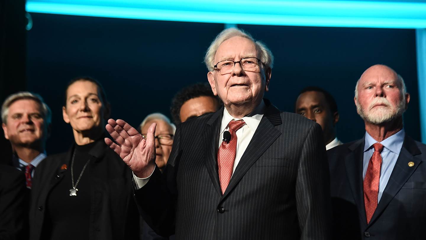 O Warren Buffett μόλις πούλησε τις μετοχές του στην Goldman Sachs