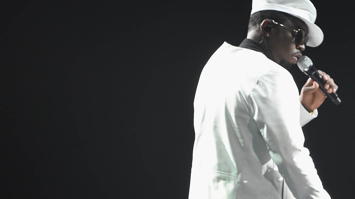 O Diddy και όλες οι θεωρίες συνωμοσίας που κυκλοφορούν για τον αμερικανό ράπερ