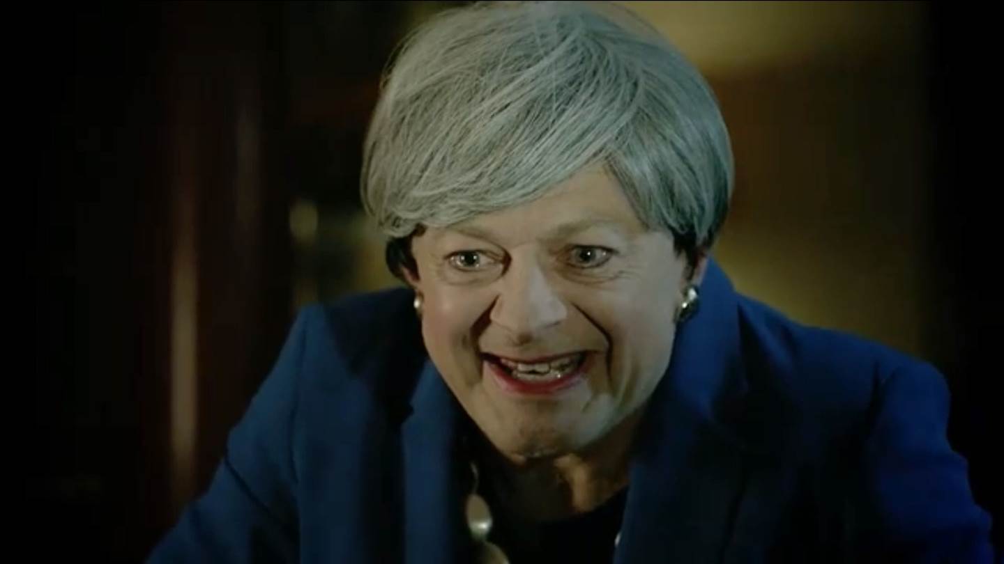 Επικός Andy Serkis, μεταμορφώνεται σε Gollum Τheresa May